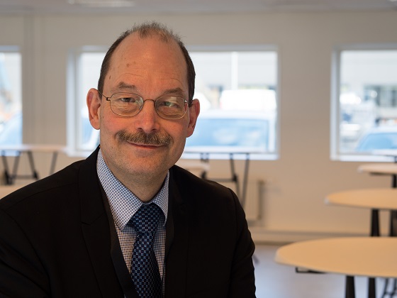 Moderne produkter er fyldt med software - men kvaliteten og sikkerheden halter, og der mangler klare regler